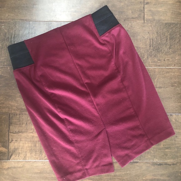 Garnet Maternity Pencil Skirt - Picture 2 of 2